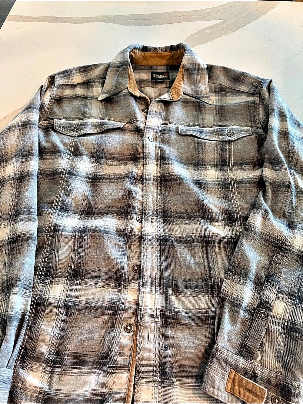 Royal Robbins Royal-530 Plaid Button Down Polyester Shirt